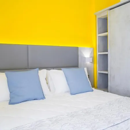 Mon Pays Hotel